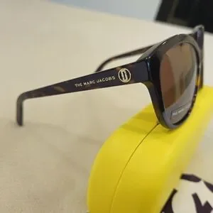 NIB Marc Jacobs Brown Sunglasses Marc Jacobs | Accessories | Nib Marc Jacobs Brown Sunglasses  main image 4